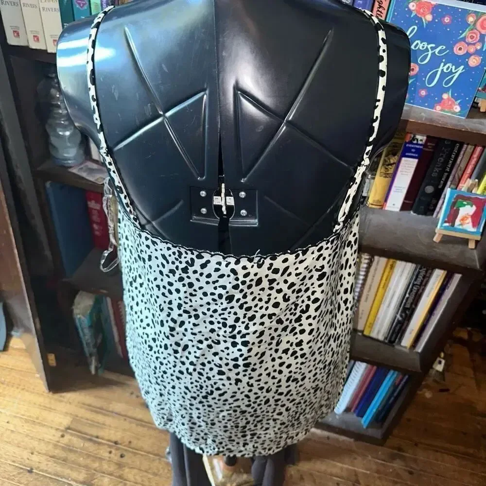 Kori black & white cheetah print boutique M sleeveless top